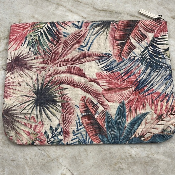 Marine Layer | Large Pouch for Travel, Tablet, Small Laptop | Tropical Print - Picture 2 of 10